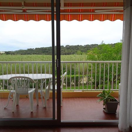 T3 150 m de la plage, climatisation, piscine et parking privatif - Le Lavandou Esterno foto