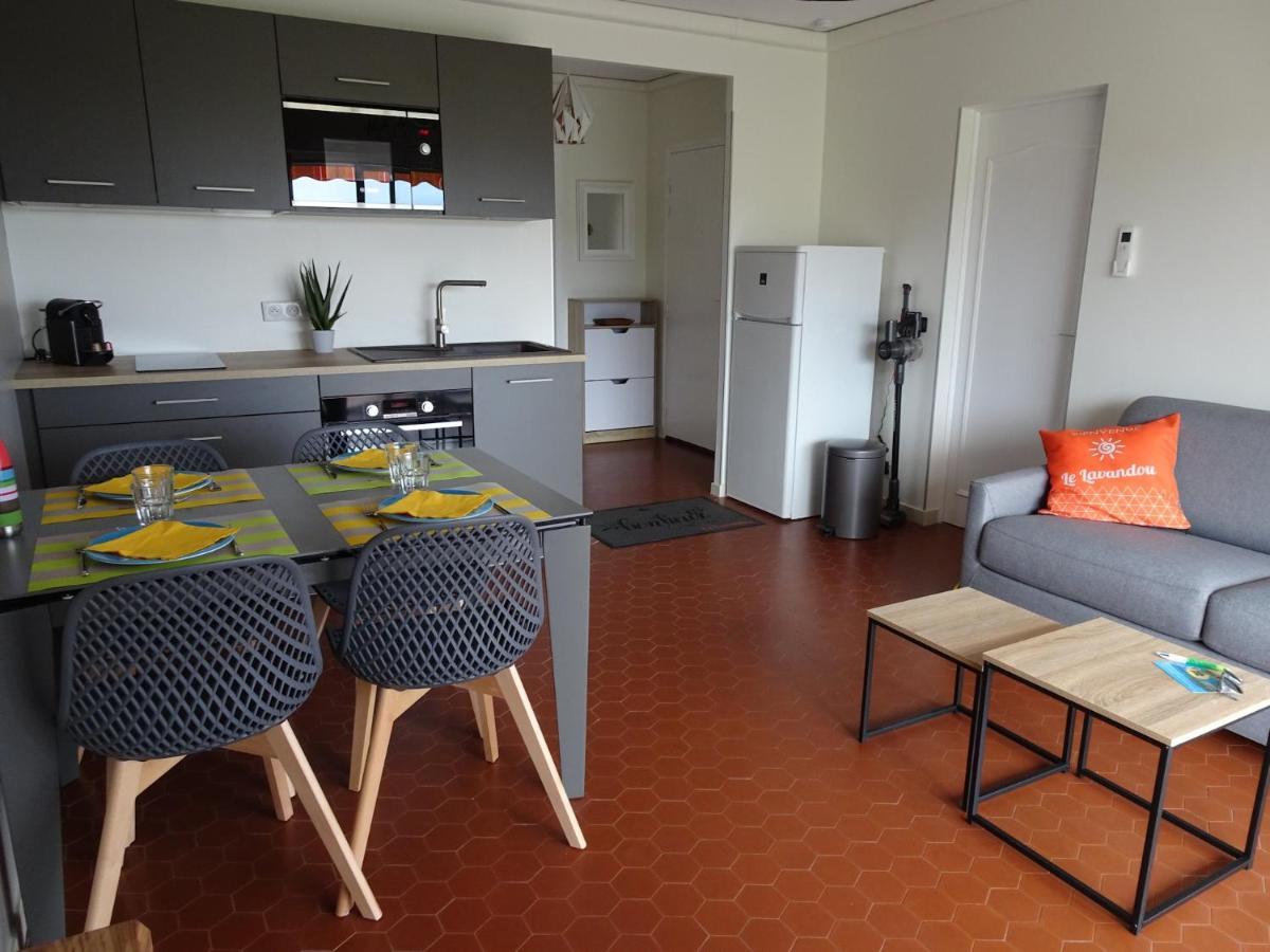 T3 150 m de la plage, climatisation, piscine et parking privatif - Le Lavandou Esterno foto