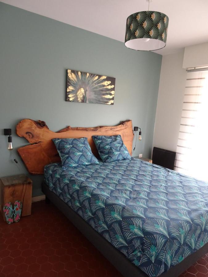 T3 150 m de la plage, climatisation, piscine et parking privatif - Le Lavandou Esterno foto