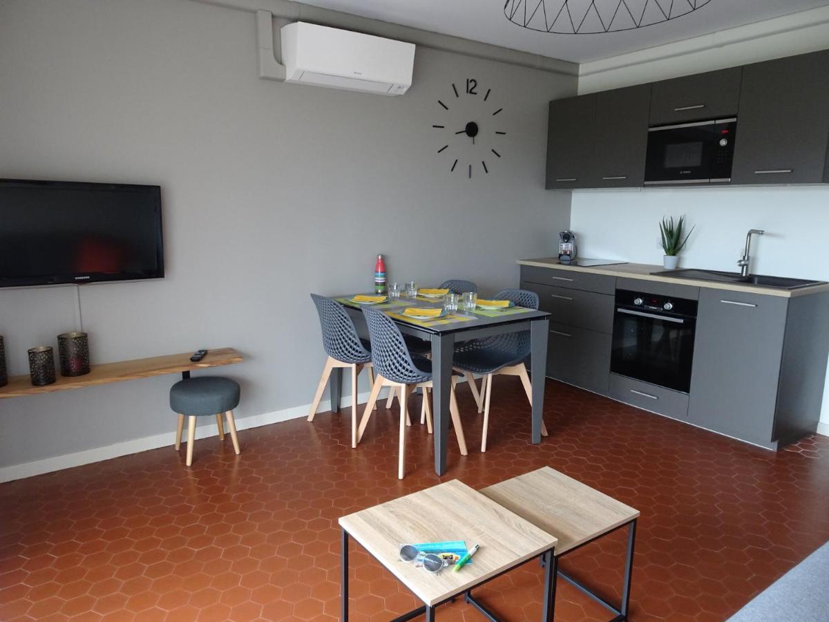 T3 150 m de la plage, climatisation, piscine et parking privatif - Le Lavandou Esterno foto